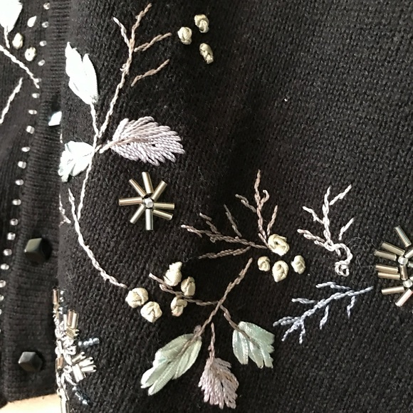 Black 1X cardigan sweater, silver embellishment Stitches in Time - Picture 11 of 11